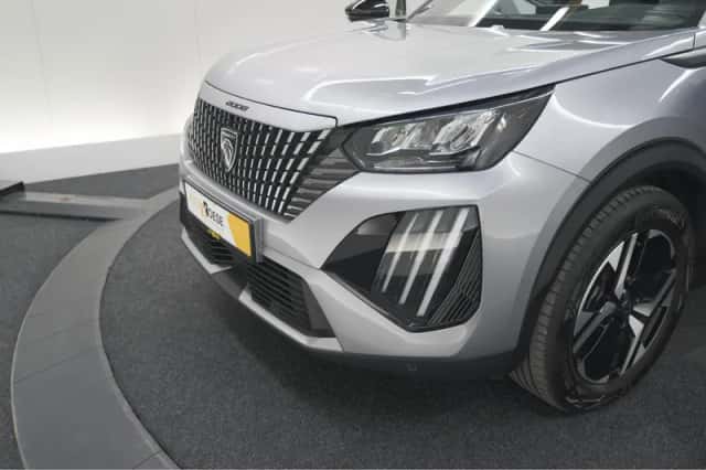 Peugeot 2008 (2024) thumbnail 14