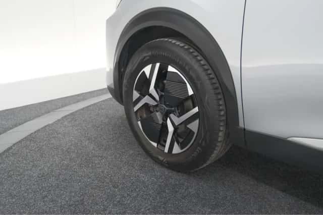 Peugeot 2008 (2024) thumbnail 17