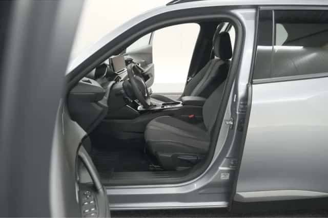 Peugeot 2008 (2024) thumbnail 25