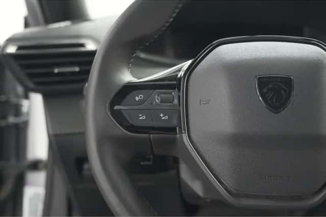 Peugeot 2008 (2024) thumbnail 31