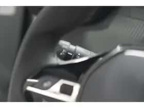 Peugeot 2008 (2024) thumbnail 33