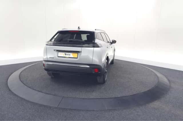 Peugeot 2008 (2024) thumbnail 9