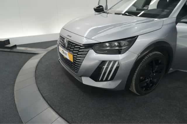 Peugeot 208 (2024) thumbnail 15