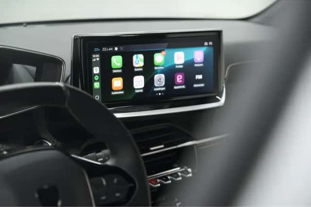 Peugeot 208 (2024) thumbnail 3