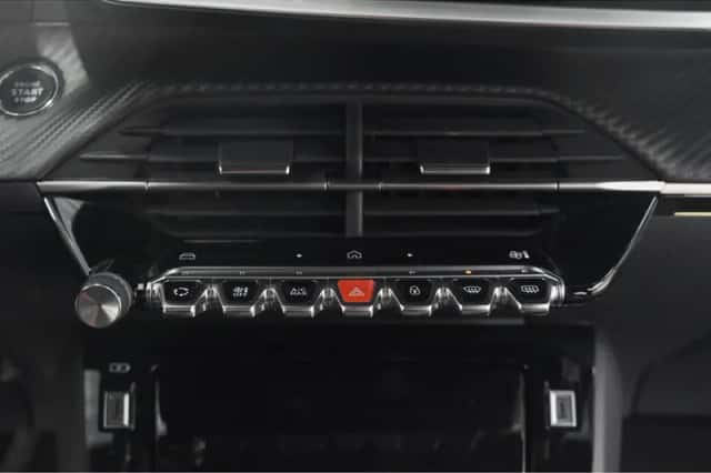 Peugeot 208 (2024) thumbnail 38
