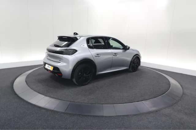 Peugeot 208 (2024) thumbnail 5
