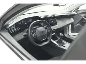 Peugeot 308 (2022) thumbnail 2