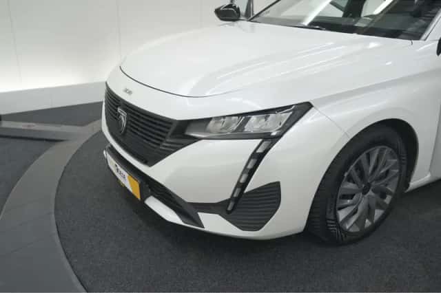 Peugeot 308 (2022) thumbnail 12