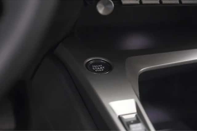 Peugeot 308 (2022) thumbnail 26