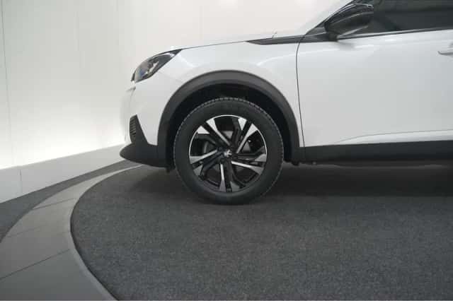 Peugeot 2008 (2023) thumbnail 14