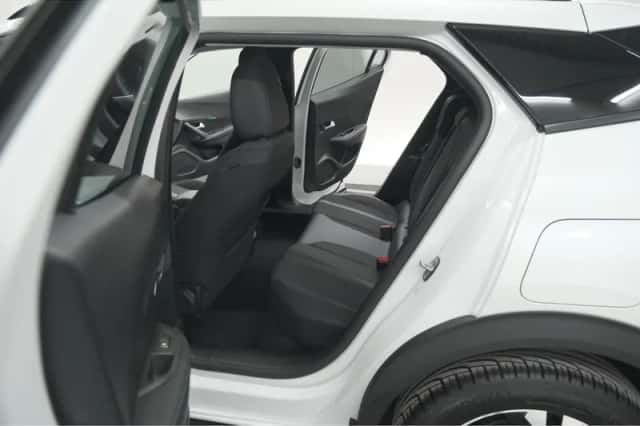 Peugeot 2008 (2023) thumbnail 22