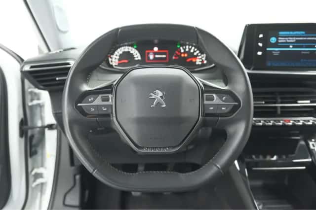 Peugeot 2008 (2023) thumbnail 37