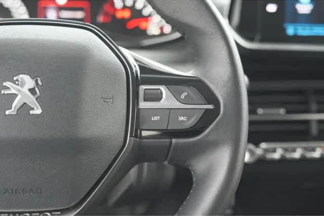 Peugeot 2008 (2023) thumbnail 39