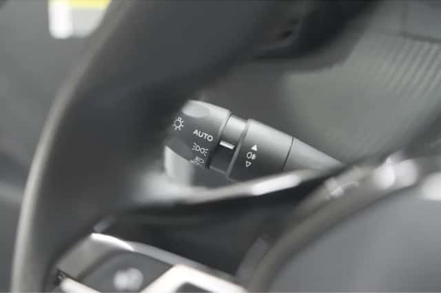 Peugeot 2008 (2023) thumbnail 40