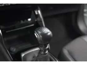 Peugeot 2008 (2023) thumbnail 47