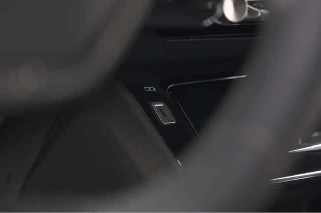 Peugeot 2008 (2023) thumbnail 49