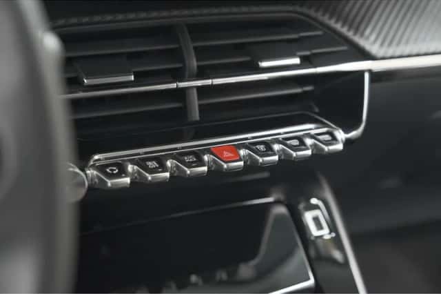 Peugeot 2008 (2023) thumbnail 50