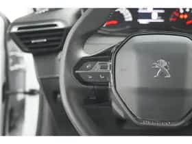 Peugeot 208 (2022) thumbnail 24