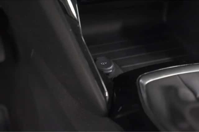 Peugeot 208 (2022) thumbnail 34