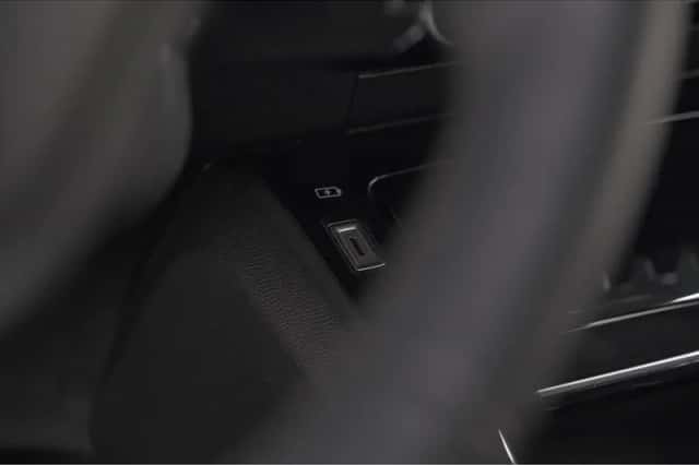 Peugeot 208 (2022) thumbnail 35