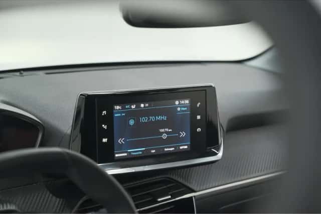 Peugeot 208 (2022) thumbnail 38