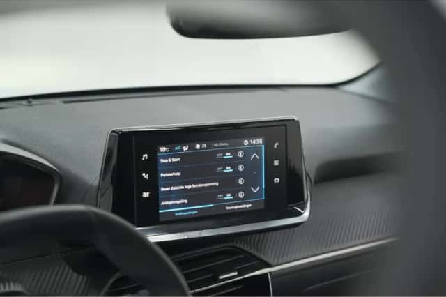 Peugeot 208 (2022) thumbnail 44