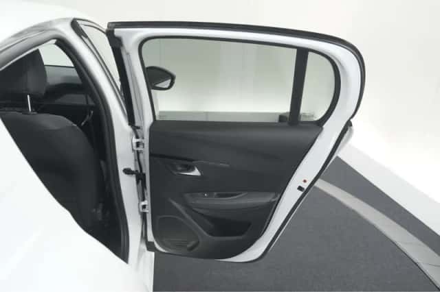 Peugeot 208 (2022) thumbnail 53