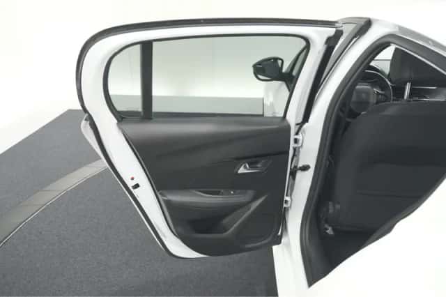Peugeot 208 (2022) thumbnail 55