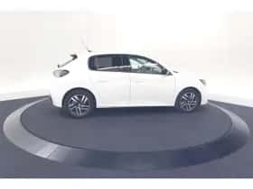 Peugeot 208 (2022) thumbnail 8