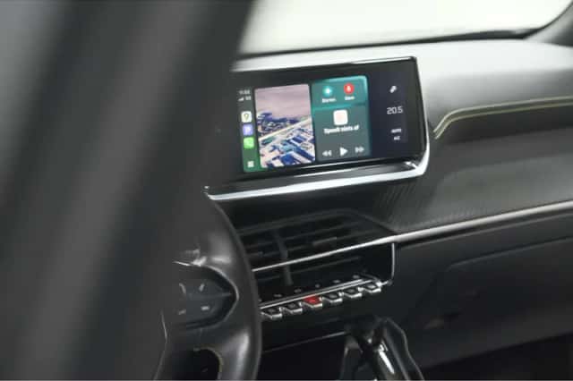 Peugeot 2008 (2020) thumbnail 3
