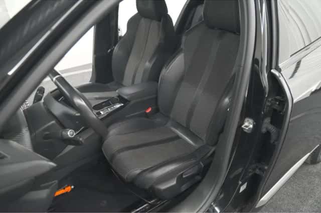 Peugeot 2008 (2020) thumbnail 25