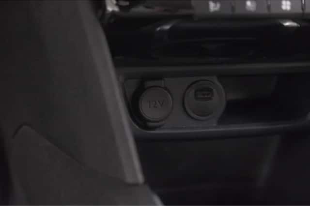 Peugeot 208 (2018) thumbnail 39