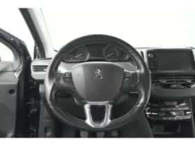 Peugeot 208 (2018) thumbnail 41