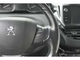 Peugeot 208 (2018) thumbnail 43