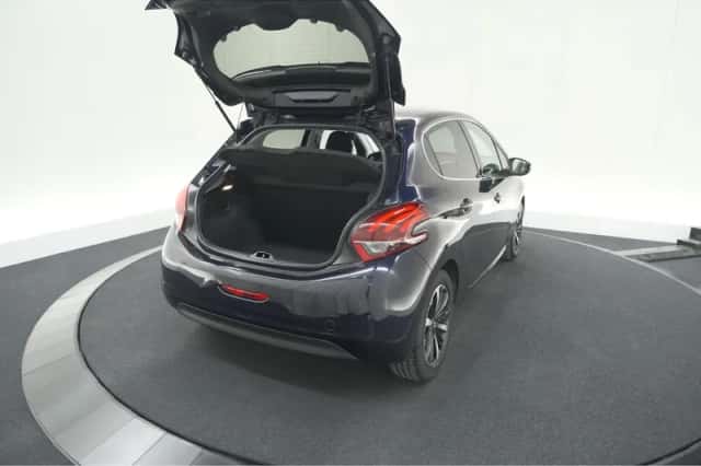 Peugeot 208 (2018) thumbnail 51