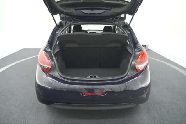Peugeot 208 (2018) thumbnail 52