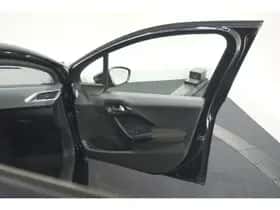 Peugeot 208 (2018) thumbnail 54