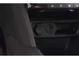 Peugeot 208 (2018) thumbnail 59