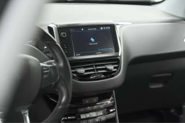 Peugeot 208 (2018) thumbnail 64