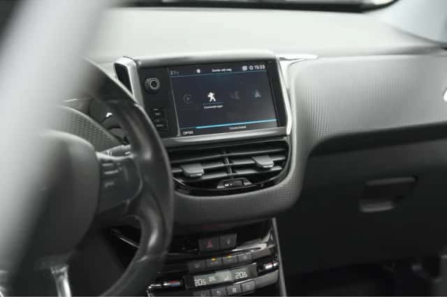 Peugeot 208 (2018) thumbnail 66