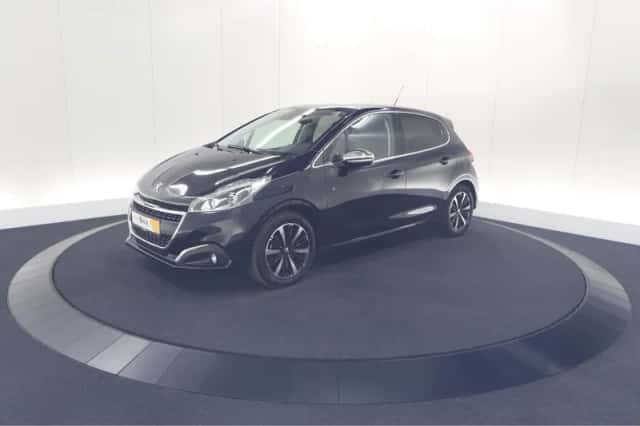 Peugeot 208 (2018) thumbnail 74