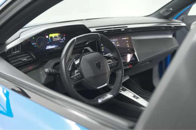 Peugeot 308 (2021) thumbnail 2