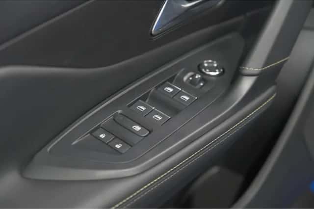 Peugeot 308 (2021) thumbnail 26