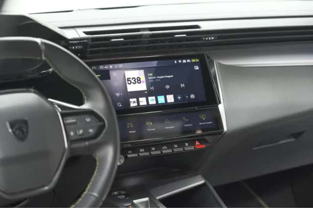 Peugeot 308 (2021) thumbnail 51