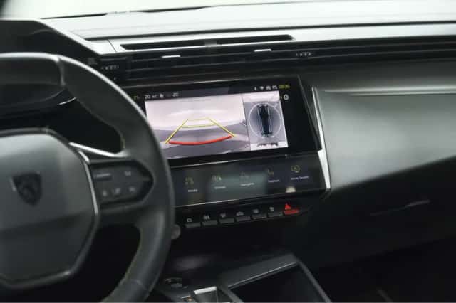 Peugeot 308 (2021) thumbnail 8