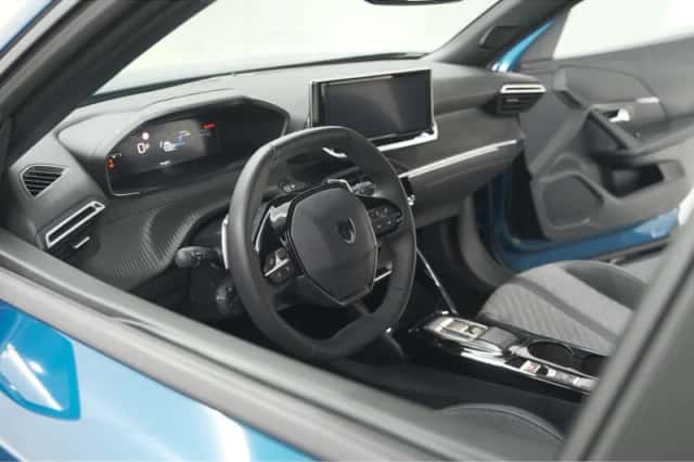 Peugeot 2008 (2025) thumbnail 2