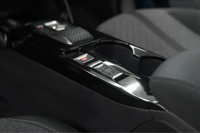 Peugeot 2008 (2025) thumbnail 38