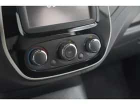 Renault Captur (2017) thumbnail 37