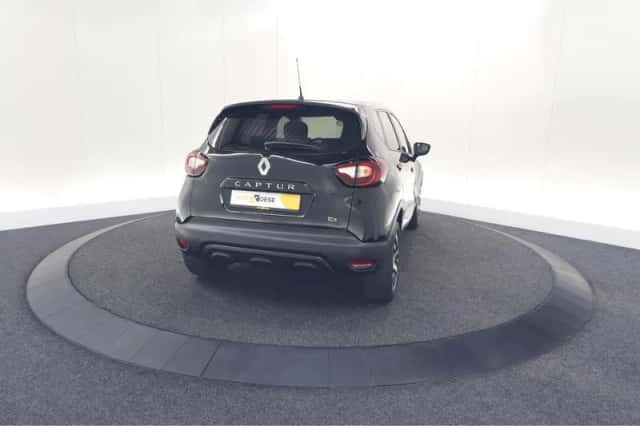 Renault Captur (2017) thumbnail 9