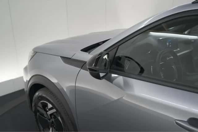 Peugeot 2008 (2025) thumbnail 18